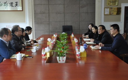 中石化化工銷售華東分公司合成樹脂部副經理邢軍一行蒞臨公司調研